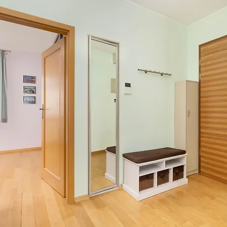 Sunny With Parking On The And Friendly Estate By Rent Like