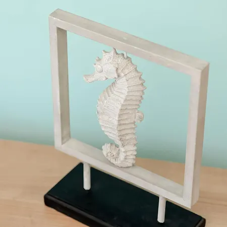 Sunny With Parking On The And Friendly Estate By Rent Like *