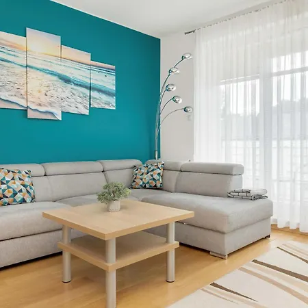 Appartement Sunny With Parking On The And Friendly Estate By Rent Like