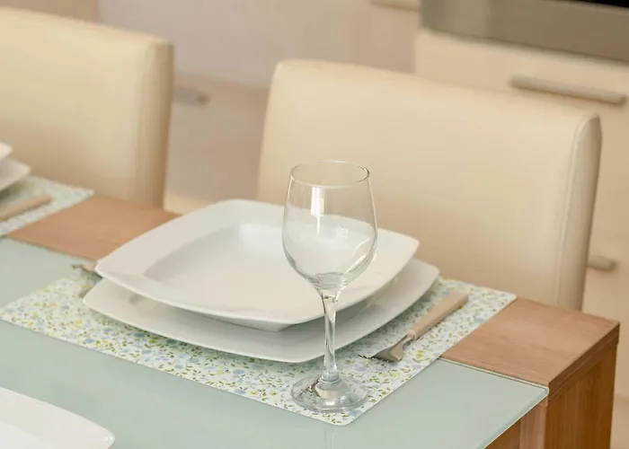 Sunny With Parking On The And Friendly Estate By Rent Like