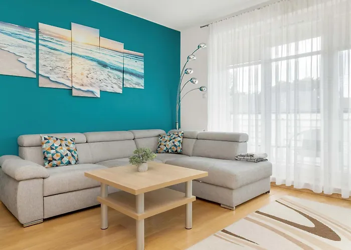 Apartamento Sunny With Parking On The And Friendly Estate By Rent Like